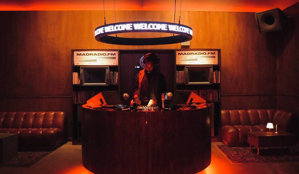 A New Medellín-via-NYC Nightclub Just Opened in Williamsburg — It Only Holds 85 People and Broadcasts to the World 24/7