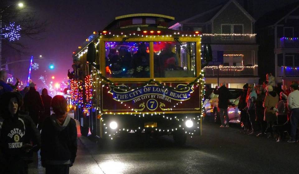 El desfile navideño más electrizante cerca de Nueva York está a sólo una hora en tren, y es este sábado.