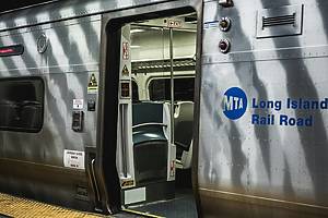 LIRR train