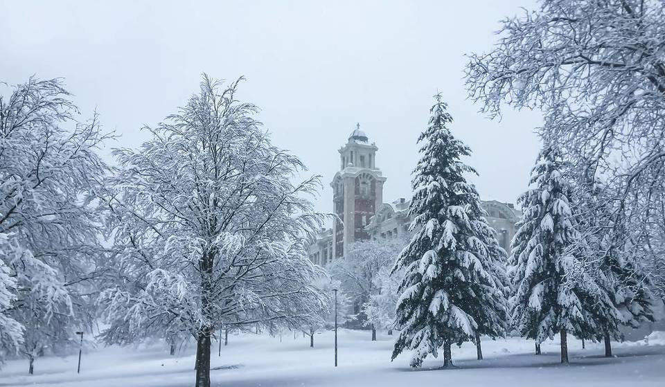 This Upstate NY City Is The Snowiest City In The U.S. — And Experts Say The Worst Is Still Coming This Winter