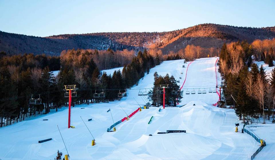 One Of The Longest Snow Tubing Parks In The Country Is Located At The ‘Snow-Making Capital Of The World,’ With 1,000-Foot Runs, Glow-Lit Night Sliding And Cozy Après-Ski Hot Tubs