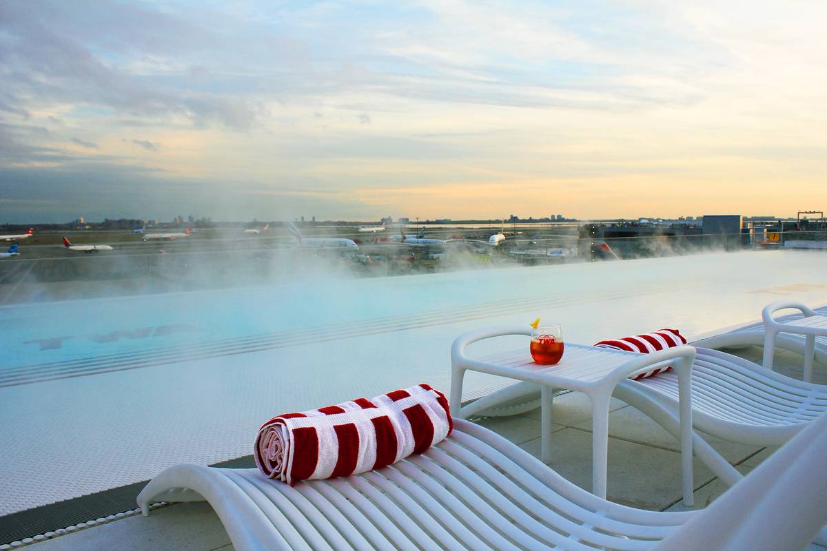 Twa Infinity Pool The 'Best Airport Hotel In North America' Is Hiding A Year-Round Heated ...