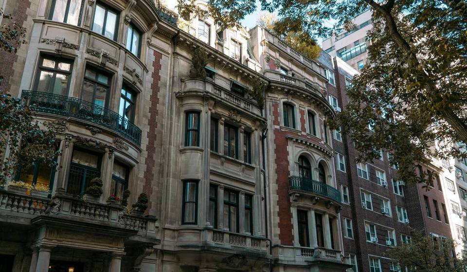 I proprietari di immobili a New York sono ora tenuti a comunicare gli appartamenti con affitto stabilizzato negli edifici: ecco cosa c’è da sapere