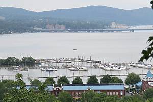 Early Spring 2026 Forecasts Point Towards "Seasonal Tug-Of-War" For New York