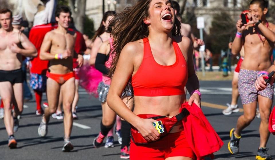 Drop Your Drawers – La più grande festa senza pantaloni della nazione torna questo San Valentino a New York (e oltre) per una buona causa