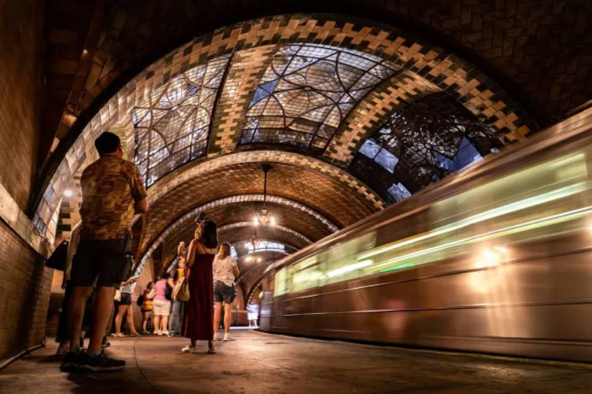This ‘Cathedral-Like’ Abandoned Subway Station In NYC Was Designed To ...