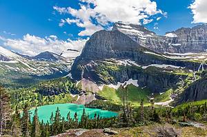 Grinnell lake at glacier national park