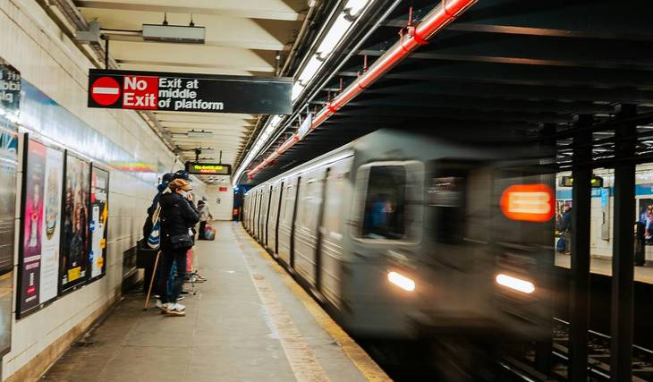 De snikhete metrostations van NYC kunnen oplopen tot 96°F, maar een uniek plan zou eindelijk kunnen helpen om de meedogenloze zomertemperaturen te verslaan – en de overtollige warmte om te zetten in energie