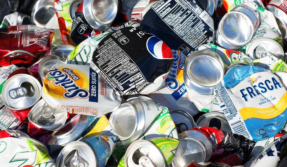 Le retour des bouteilles à New York pourrait bientôt valoir 10 cents, alors que le projet de loi « Bigger, Better Bottle Bill » prend de l&rsquo;ampleur à Albany.