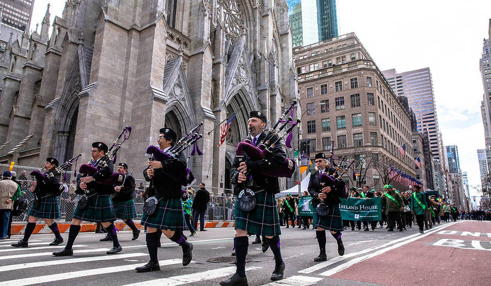 Le célèbre défilé de la Saint-Patrick à New York revient le 17 mars : voici le parcours 2026 et comment le regarder