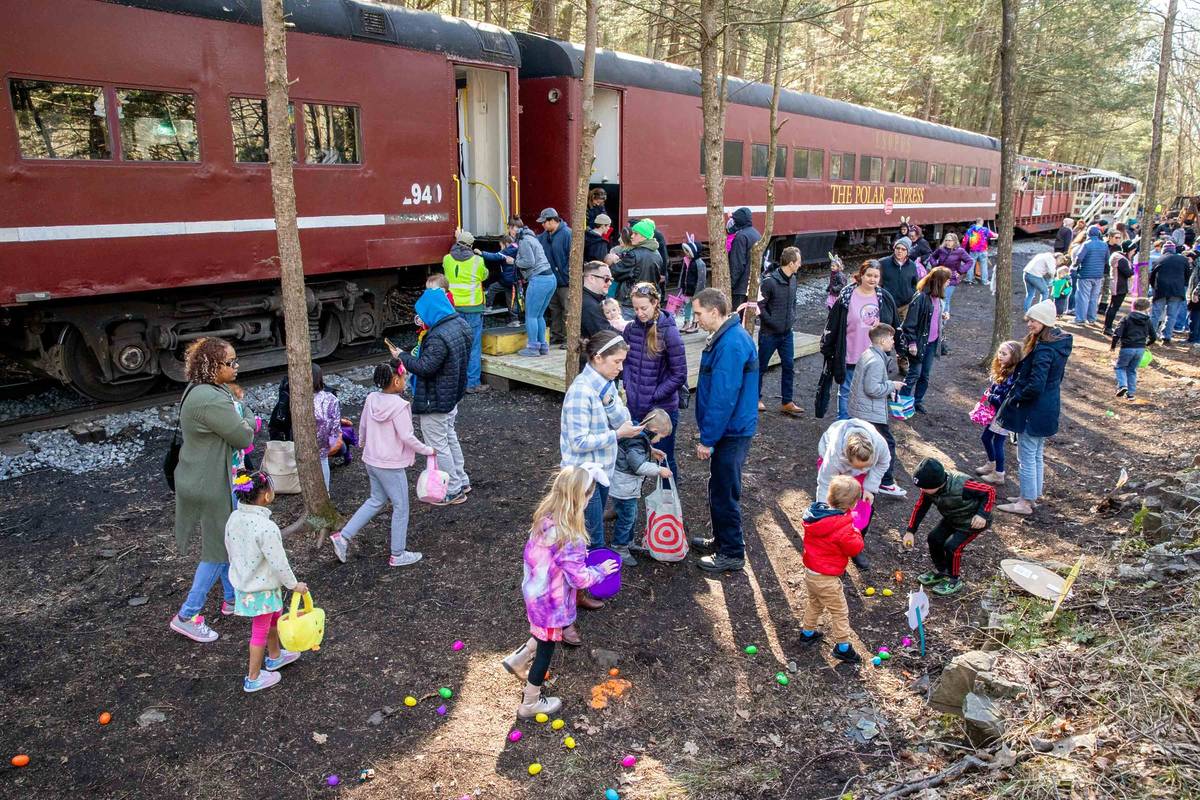 Easter Train Ride A Scenic ‘Easter Bunny Express’ Train Ride Is Whisking New Yorkers To A ...