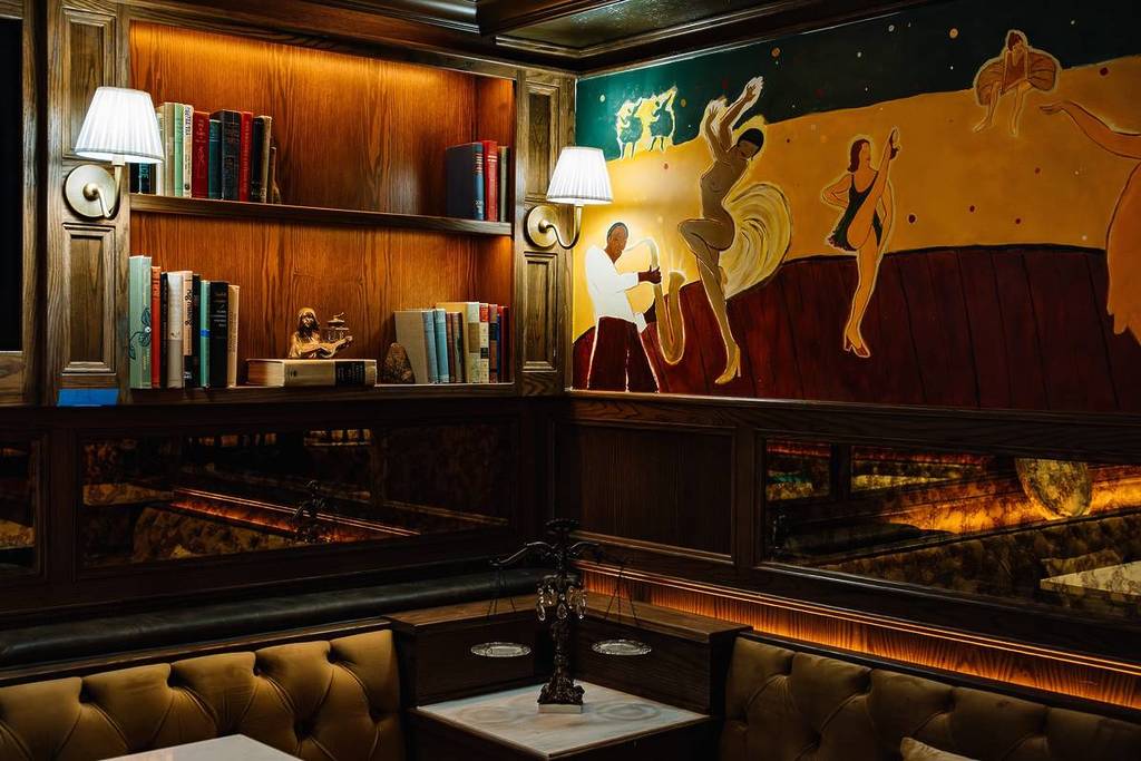 Interni del Bar Lola