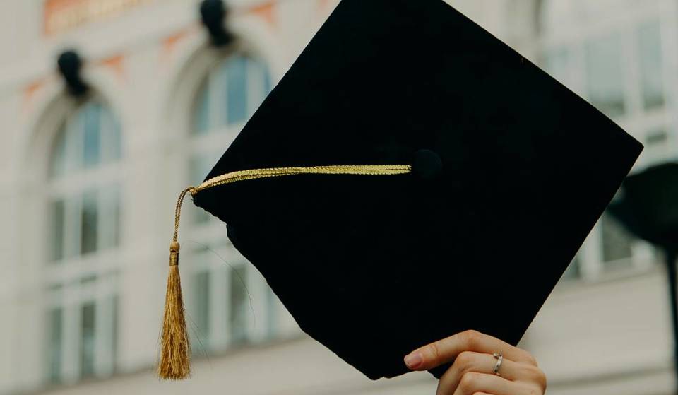 Novos dados revelam os cursos universitários em Nova York que pagam mais de US$ 100.000 por ano — aqui estão os 5 primeiros