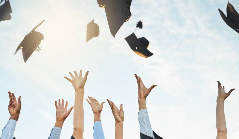 Nieuwe beurzen aangekondigd voor hoger onderwijs in NYC: zo kunnen duizenden inwoners nu gratis een diploma halen
