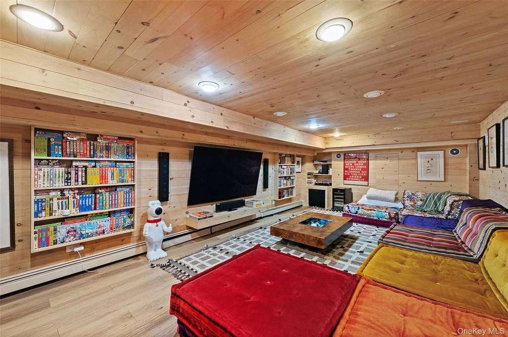 Inside Pete Davidson's Recently Sold $2.27 Million 'Ultimate Private ...