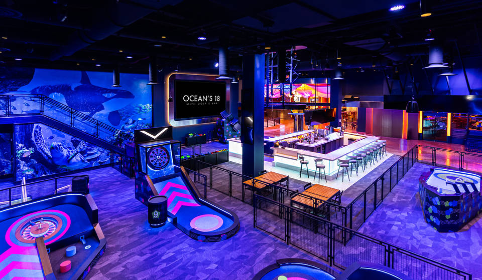 À seulement 2 heures de New York : ce superbe complexe en bord de mer vient d&rsquo;inaugurer son parcours de minigolf de 740 m² avec des horaires réservés aux adultes et des cocktails artisanaux