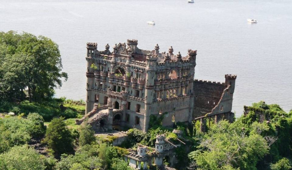 You Can Actually Explore New York’s Only Abandoned Scottish Castle — Hiding On A Secret Island Just 90 Minutes Away