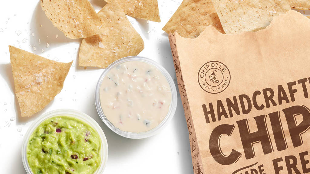 Borsa Chipotle con patatine, queso e guacamole