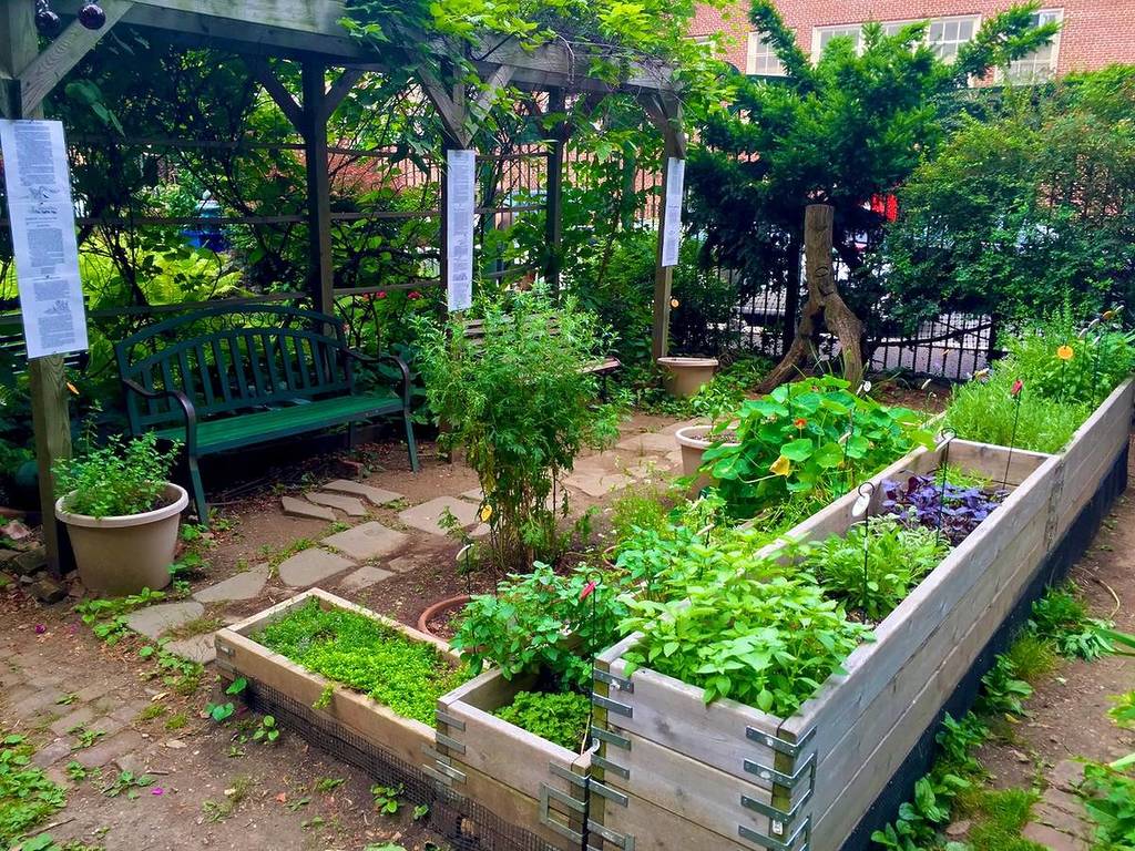 Cette immense oasis cachée de 1 650 m² à New York organise ce week-end sa plus grande vente de plantes et de pâtisseries de l&rsquo;année