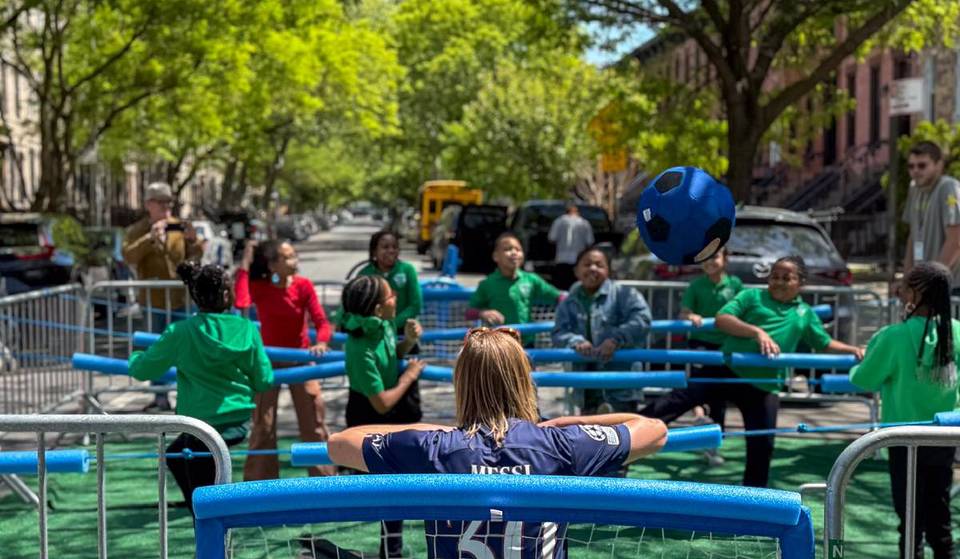 NYC richtet Dutzende autofreier „Soccer Streets“ zu Ehren der FIFA-Weltmeisterschaft 2026 ein