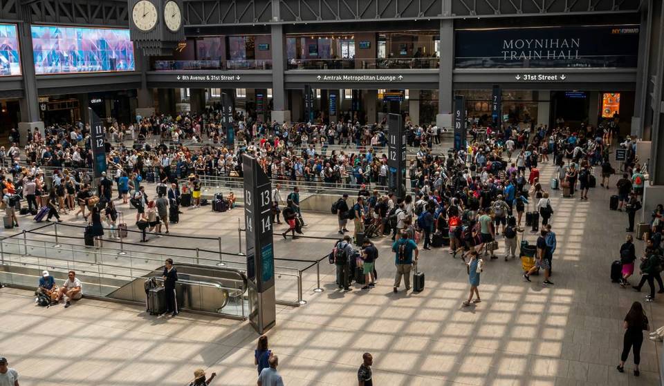 Le point sur la grève du LIRR : les usagers pourraient subir une hausse massive de 8 % des tarifs en raison du conflit social