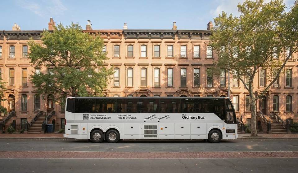 Un autobus espresso completamente gratuito collega finalmente Domino Park e Prospect Park