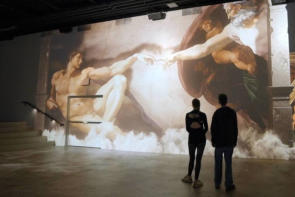 Entra nei capolavori di Da Vinci e Michelangelo nell’ultima mostra immersiva della Hall des Lumières dedicata al Rinascimento