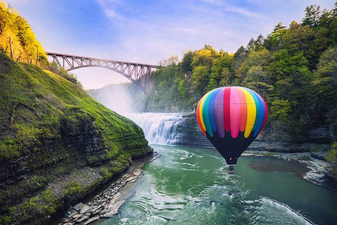 Paseos en globo aerostático en el Parque Estatal de Letchworth