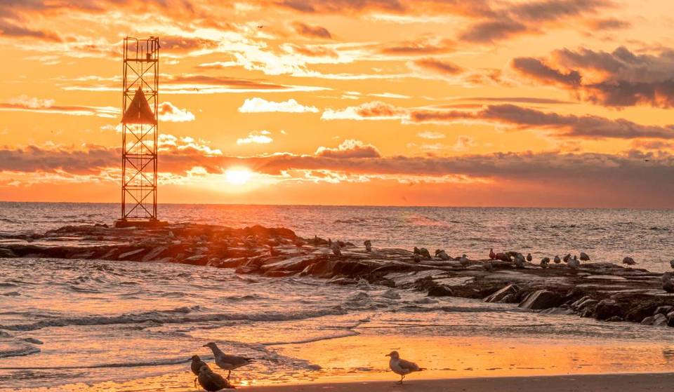 This historic Victorian beach town 1 hour from NYC—whose name traces back to Shakespeare’s famous river—feels entirely frozen in time with multi-directional waterfront views, quiet beaches &amp; one of the Shore’s prettiest riverfronts 