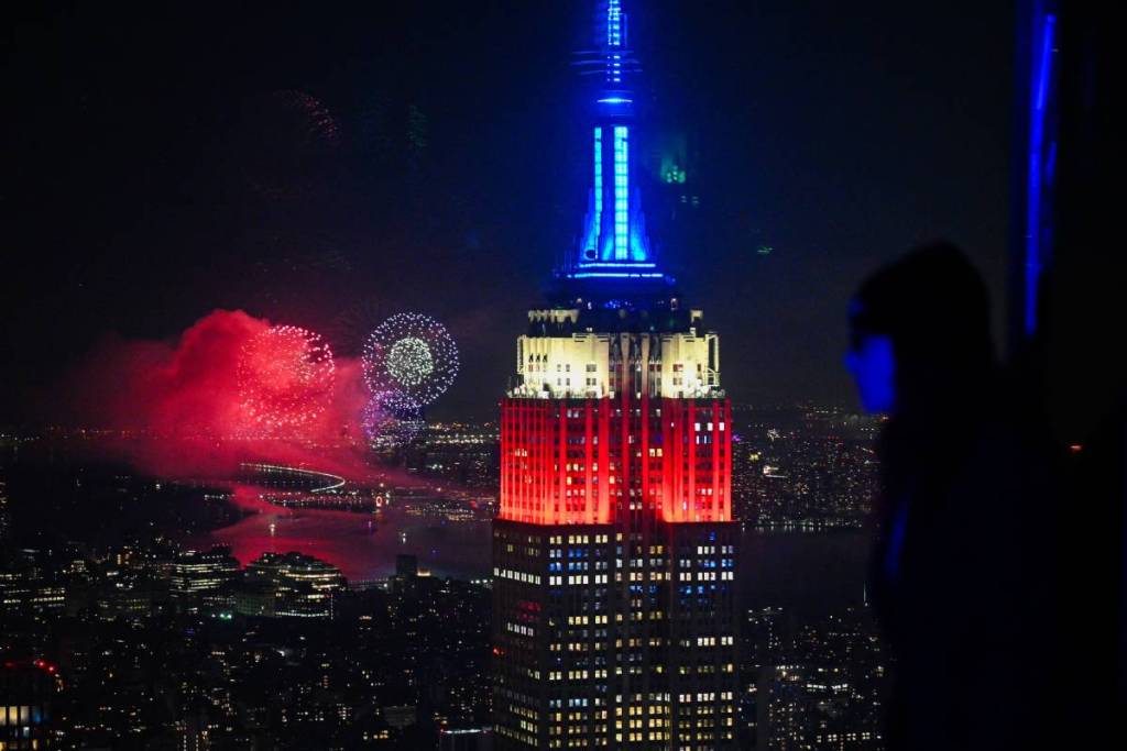 Las cosas que no te puedes perder en Nueva York este mes de julio: el desfile marítimo más grande del mundo, la final del Mundial de la FIFA, los fuegos artificiales del 50.º aniversario de Macy’s y mucho más