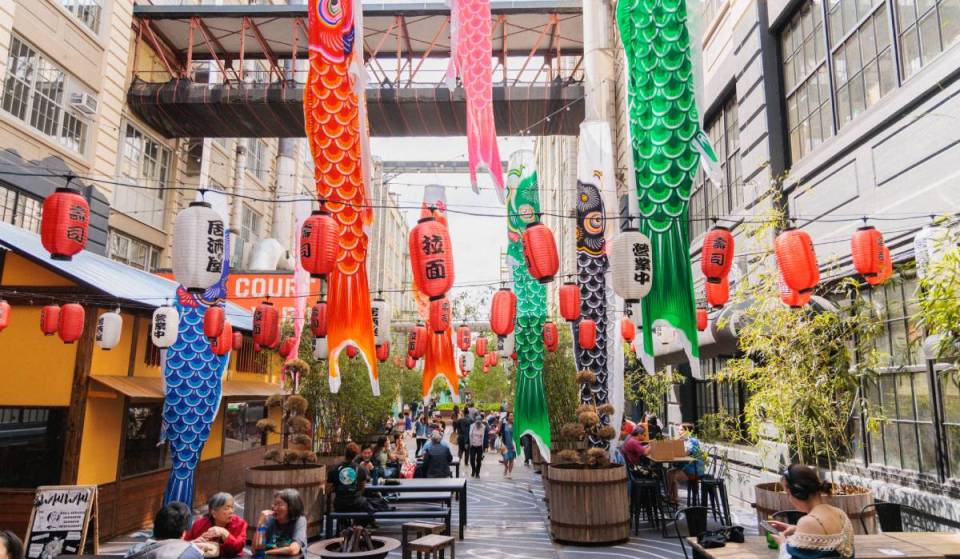 A experiência mais próxima de visitar Tóquio: essa Japanese Village no Brooklyn acaba de receber uma enorme ampliação de 50.000 pés quadrados — com comida, compras e lutas de sumô ao vivo