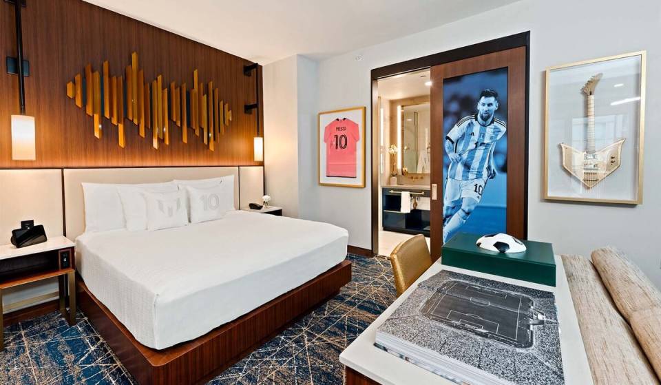 Disponibile solo fino al 31 luglio: l’Hard Rock Hotel di New York offre un’enorme suite Leo Messi da 526 piedi quadrati in vista dei Mondiali del 2026