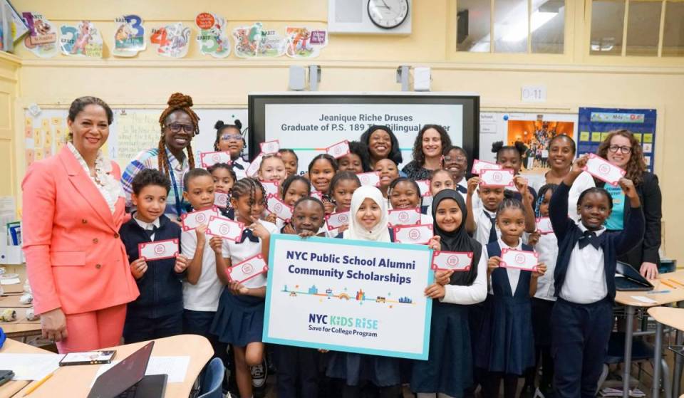 Tous les élèves de maternelle des écoles publiques de New York reçoivent 1 000 dollars pour leurs études supérieures : voici ce que les parents doivent savoir