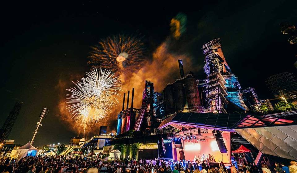 El festival de música gratuito y sin vallas más grande del país está a solo 90 minutos de Nueva York: acaba de ser nombrado el evento musical imprescindible n.º 1 de 2026, con más de 500 actuaciones repartidas en 16 escenarios