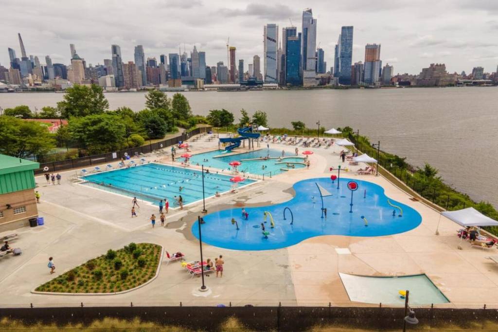 Este complejo de piscinas de Nueva Jersey solo pone a la venta 30 pases diarios para no residentes. Aquí te explicamos cómo conseguir uno por 40 dólares