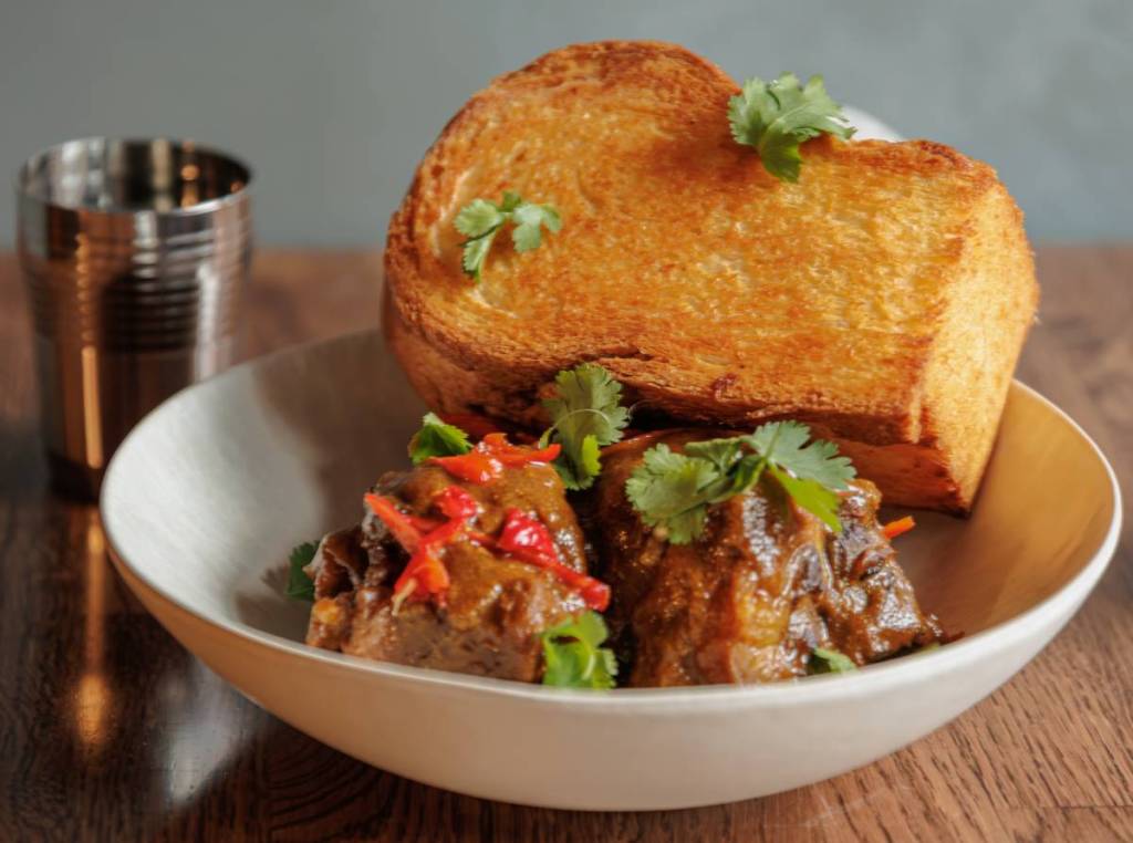 Dravida : Bunny Chow à la queue de bœuf