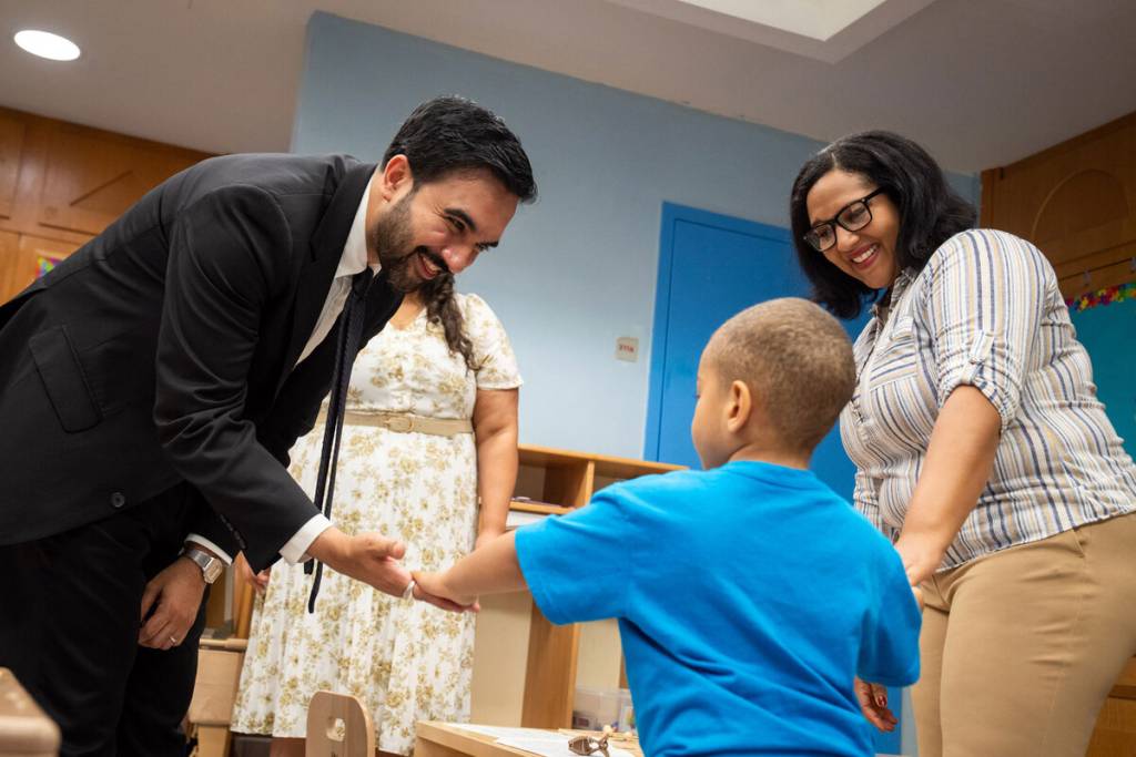 New York lance cet été un programme gratuit de garde d’enfants « Parents’ Night Out » dans les 5 arrondissements