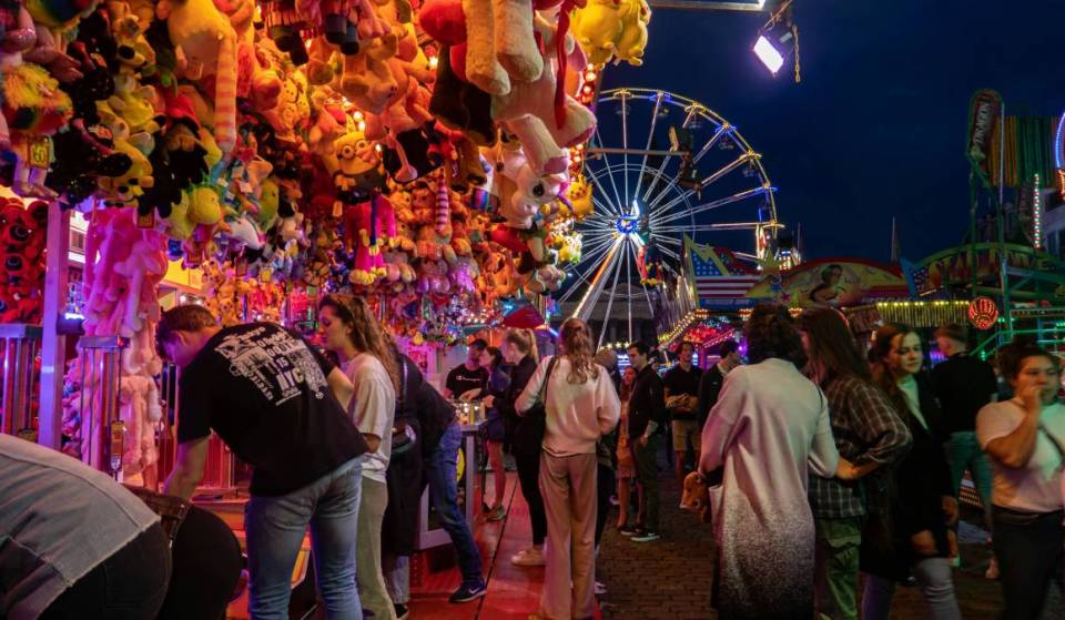 Op slechts 1 uur van NYC: Deze klassieke 5-daagse zomerkermis aan het strand gaat deze week van start – met livemuziek, vuurwerk en toegang voor $10