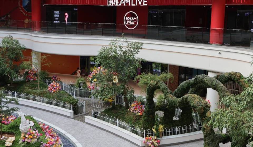 À 30 minutes de New York : le deuxième plus grand centre commercial des États-Unis vient d’inaugurer un immense centre événementiel de 60 000 pieds carrés avec vue sur les toits de Manhattan