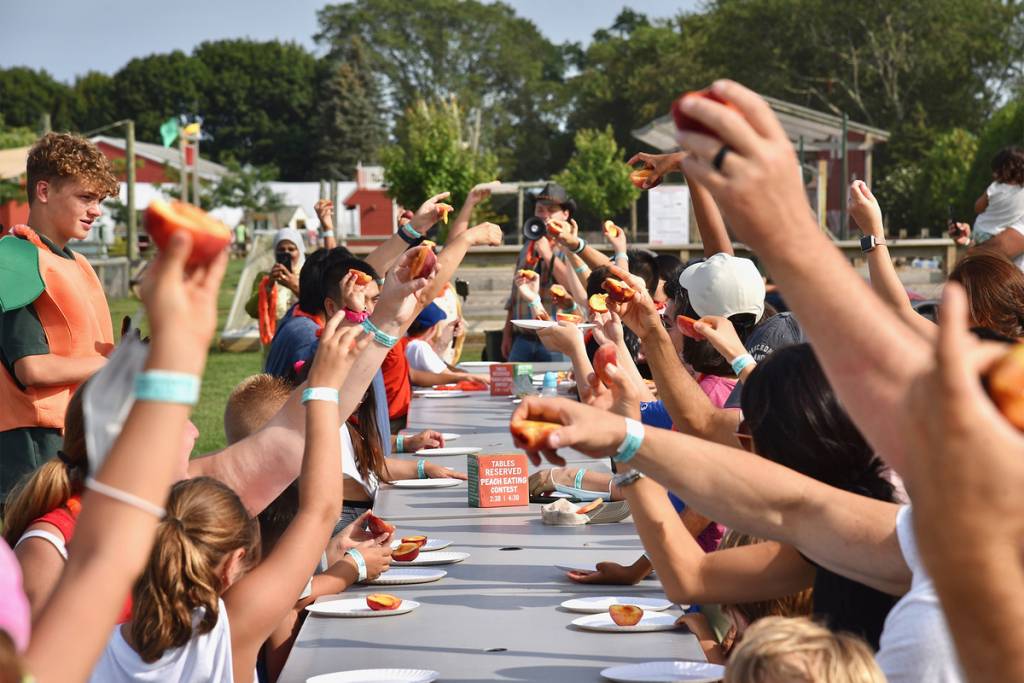 Harbes Farm &amp; Vineyard veranstaltet am 8. und 9. August wieder sein jährliches Pfirsichfest auf dem 100-Acre-Gelände in Mattituck