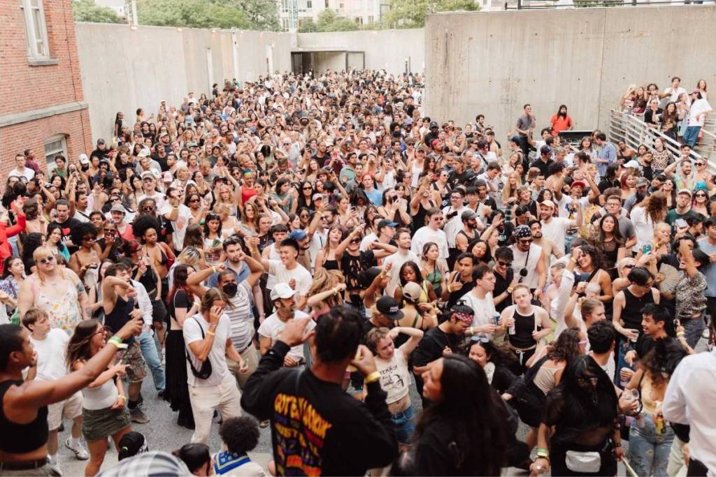 Série musicale « Warm Up » du MoMA PS1