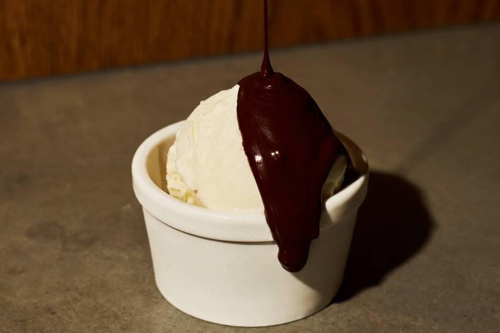 Tu peux décrocher une boule de glace gratuite à NoHo ce jeudi