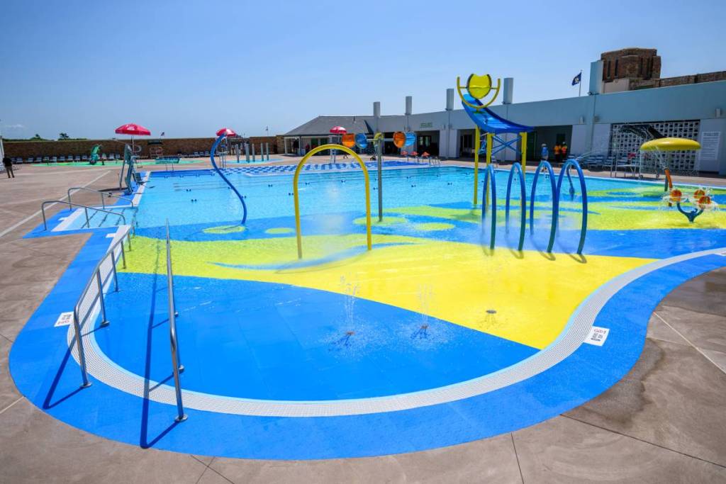 Jones Beach East Bathhouse