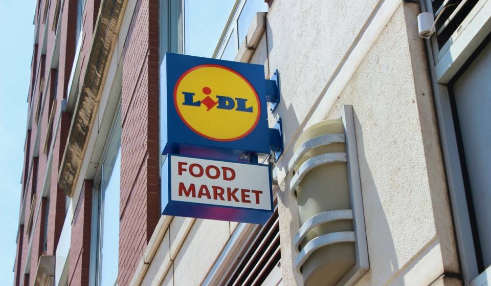 Des offres exceptionnelles et des croissants à 49 cents : un immense supermarché européen Lidl ouvre officiellement ses portes à Williamsburg le 26 août