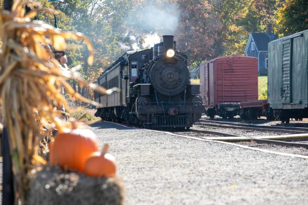 Essex Steam Train & Riverboat