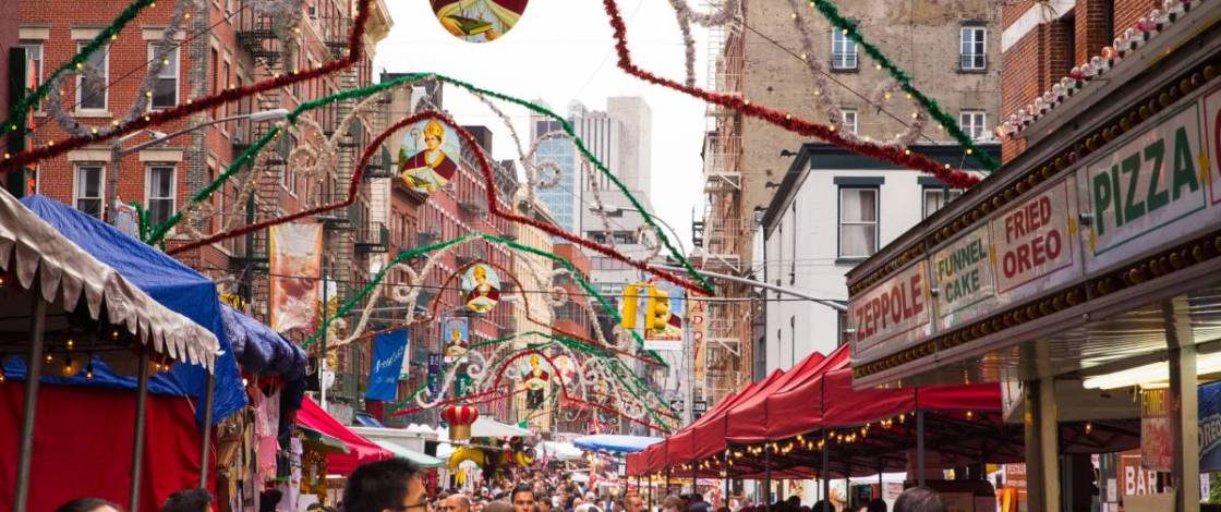 Little Italy va fermer 15 rues à la circulation pour le plus grand festival italien des États-Unis en septembre prochain : 11 jours avec 300 exposants, des jeux et l’entrée gratuite