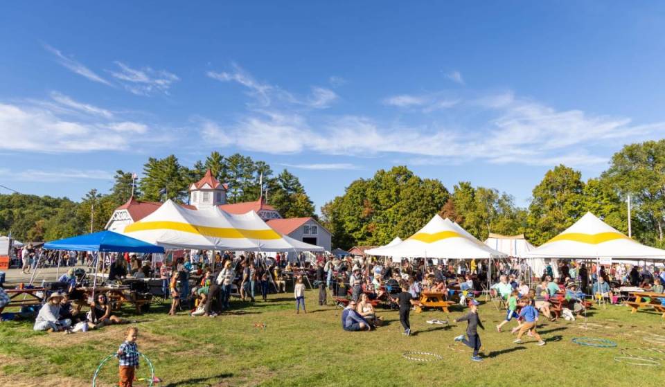 Ein riesiges Erntefest zum 10-jährigen Jubiläum wird diesen Herbst die Adirondack-Region im Norden des Bundesstaates New York erobern – mit Honig-Workshops, Ponyreiten und Live-Musik – und der Eintritt ist komplett kostenlos