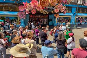 New York propose une série de visites guidées à pied de 60 minutes, entièrement gratuites, à travers ce quartier emblématique de Midtown, à la découverte de joyaux cachés de l’Art déco et de gratte-ciel historiques