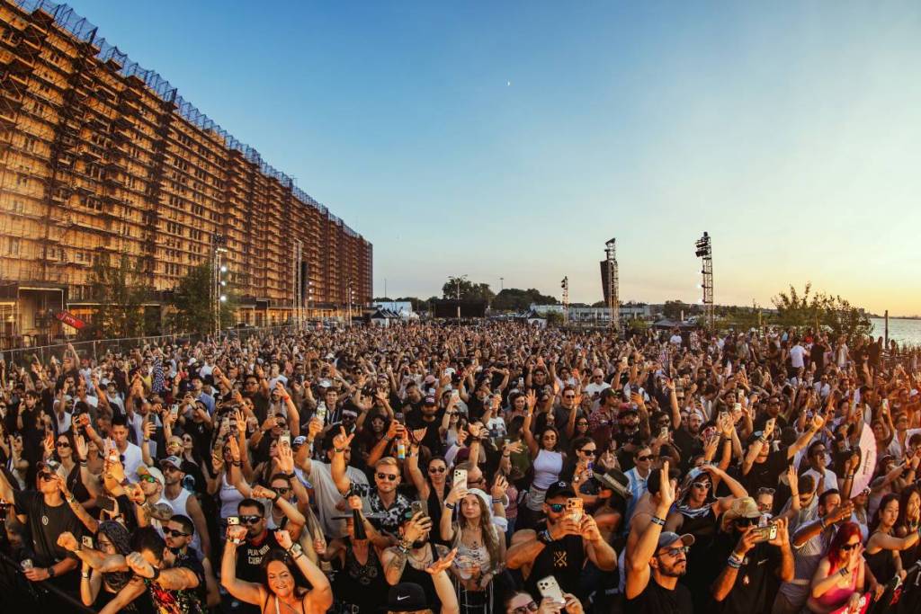 Cloonee, Ilario Alicante, and more are heading to Brooklyn Army Terminal for an electric tech-house party this weekend