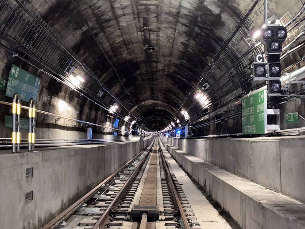 Après 14 ans, ce tunnel ferroviaire de New York rouvre enfin ses portes, rétablissant ainsi une liaison essentielle à Penn Station empruntée chaque jour par plus de 450 trains Amtrak, LIRR et NJ Transit